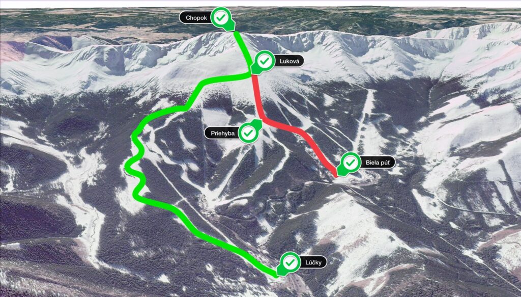 Mapa strediska Jasná Nízke Tatry so značenými chodníkmi pre skialpinistov
